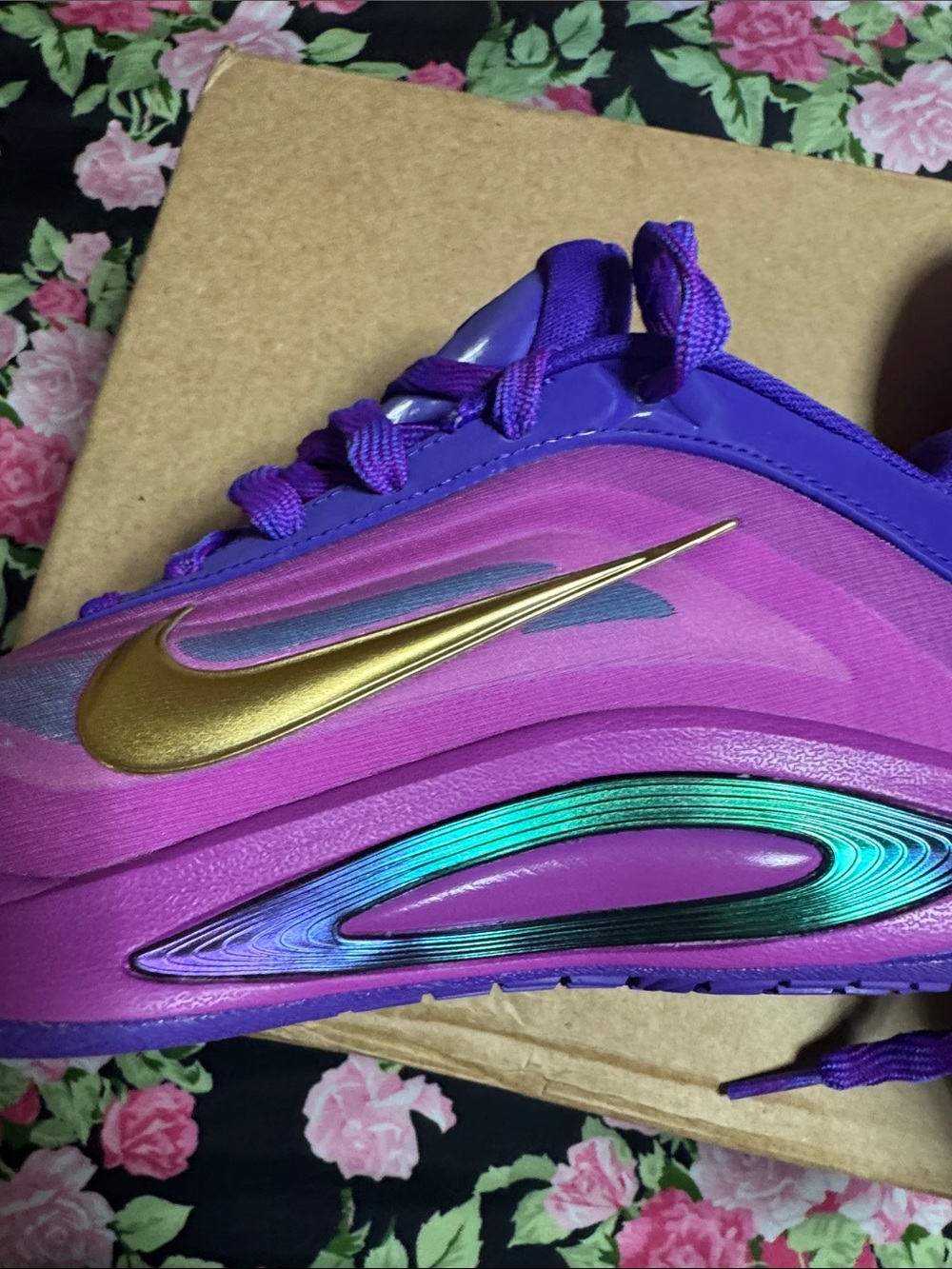 NEW Nike Women's Purple and Pink Athletic Sneakers with Gold Accents - Picture 8 of 12